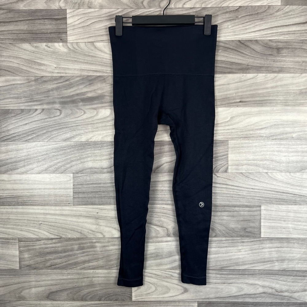 Savvi‎ Capri Leggings Women's Small Black Nylon Stretch Athleisure Gym Pull On